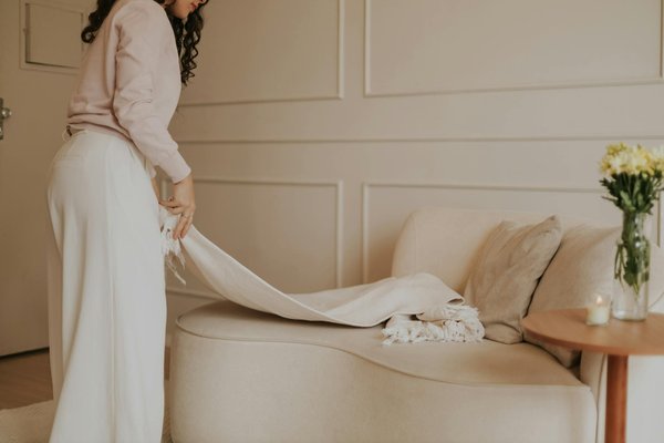 How can you create a delectable Cornish pasty from scratch?