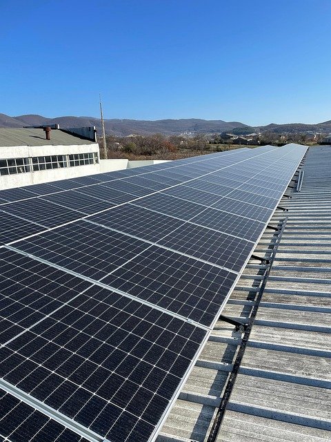 Transform your business with innovative commercial solar panels